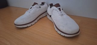 Zapatos casuales blancos y marrones hombre