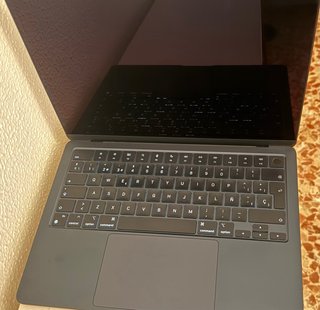 MacBook Air M2 8GB RAM 256GB SSD Medianoche