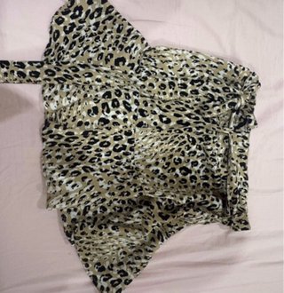 Falda Stradivarius estampado leopardo