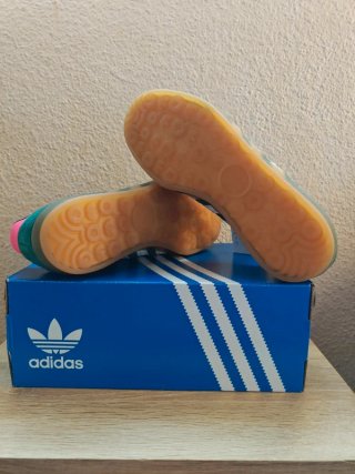 Adidas Gazelle verde talla 39