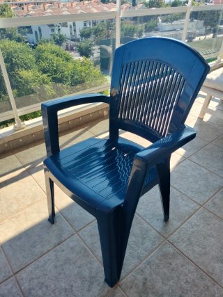 Conjunto mesa y 6 sillas jardín plástico