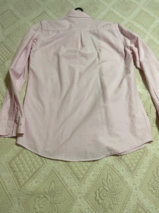 Camisa de rayas rosas para hombre