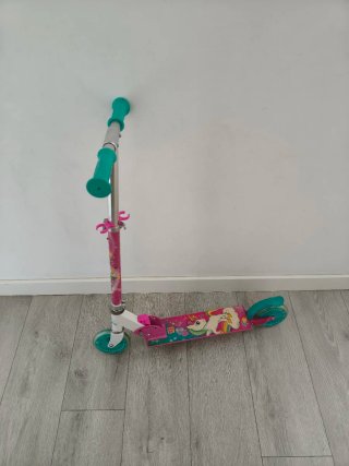 Patinete infantil unicornio plegable (+4 años)