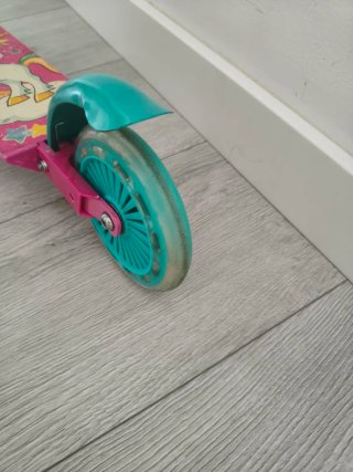 Patinete infantil unicornio plegable (+4 años)