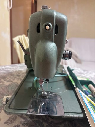 Máquina de coser Refrey Transforma