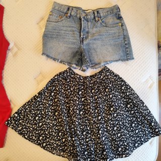 Lote Verano: Mono Rojo, Falda y Shorts T34