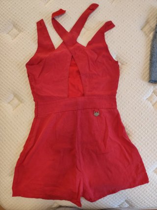 Lote Verano: Mono Rojo, Falda y Shorts T34