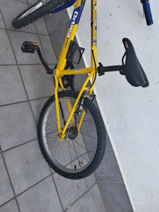 Bicicleta infantil Orbea amarilla