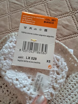 Cappellino uncinetto bimba tg XS