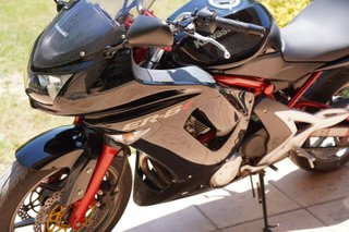 Kawasaki ER-6F Negra