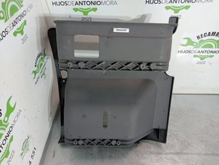 Pc23003935 estribo del izquiero renault hr 99998