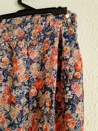 Pantalón estampado floral
