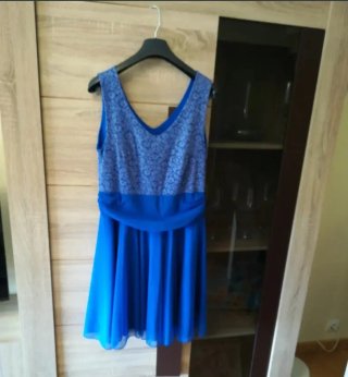 Vestidos de boda , cada uno 10 €