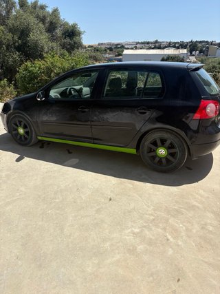 Volkswagen Golf 2004