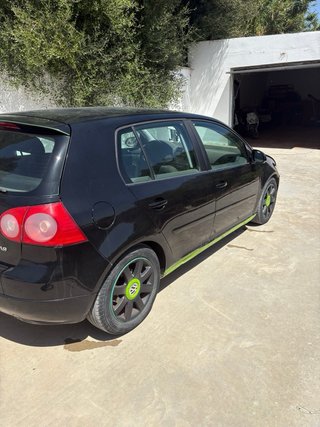 Volkswagen Golf 2004