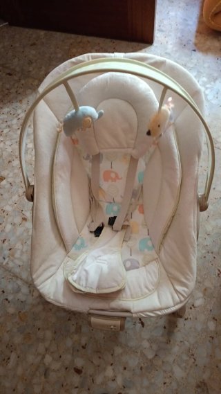 Moisés para bebé con peluches