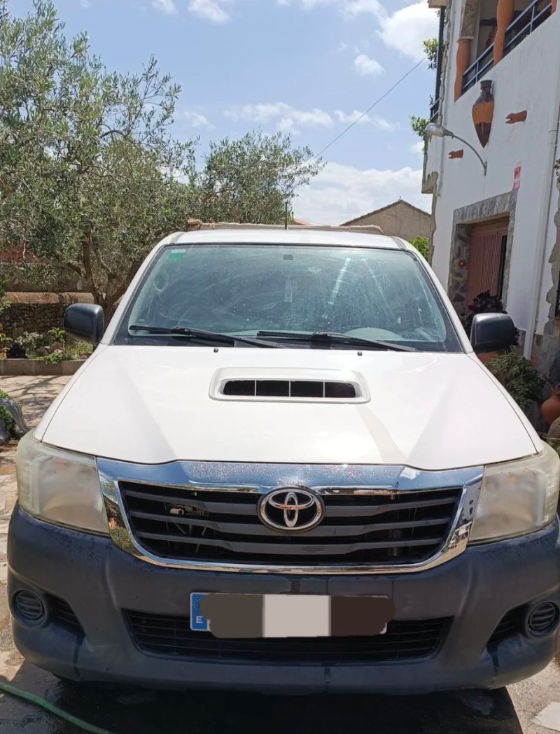 Toyota Hilux 2015 - foto 1