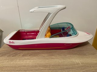 Barco Barbie Rosa y Blanco. 45 cm largo