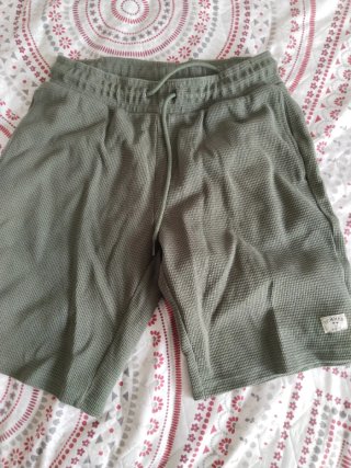 Pantalón corto verde waffle