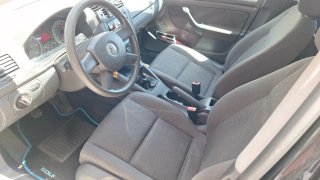 Volkswagen Golf 2004