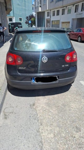 Volkswagen Golf 2004