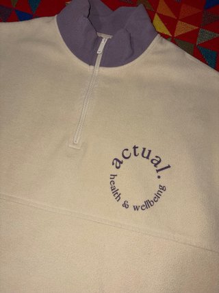 Sudadera ASOS beige y lila talla M
