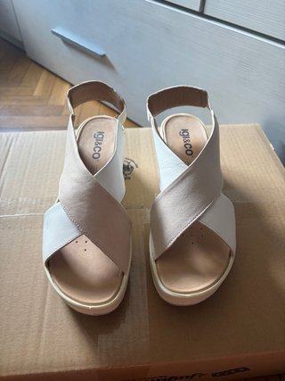 Sandalias piel de Igi&Co