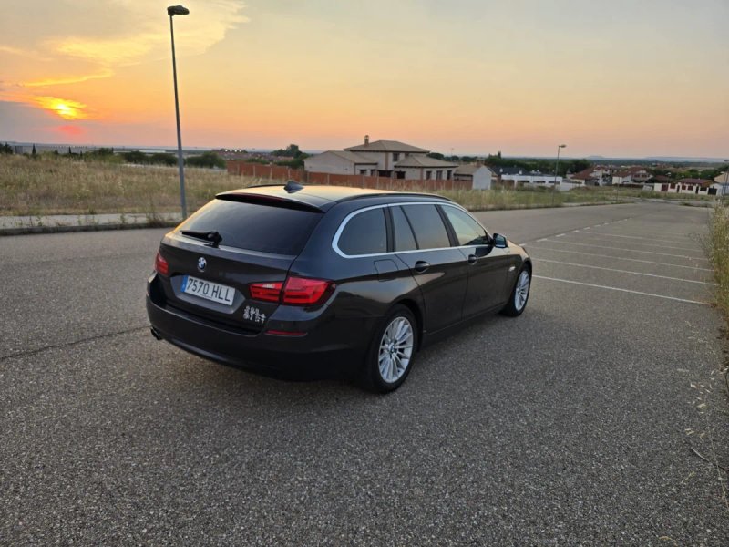 BMW Serie 5 2012 - foto 1