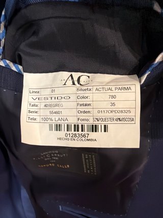 Traje azul marino completo