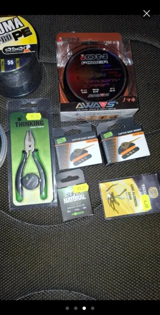 Accesorios de Pesca: Sedal, Pesos y Más
