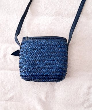 Borsetta blu in paglia bimba