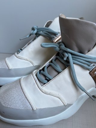 Zapatillas Camper Gris y Blancas