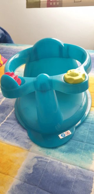 Asiento de baño azul para bebé