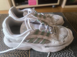 Zapatillas Adidas Blancas y Verdes