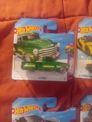 Lote 4 coches Hot Wheels