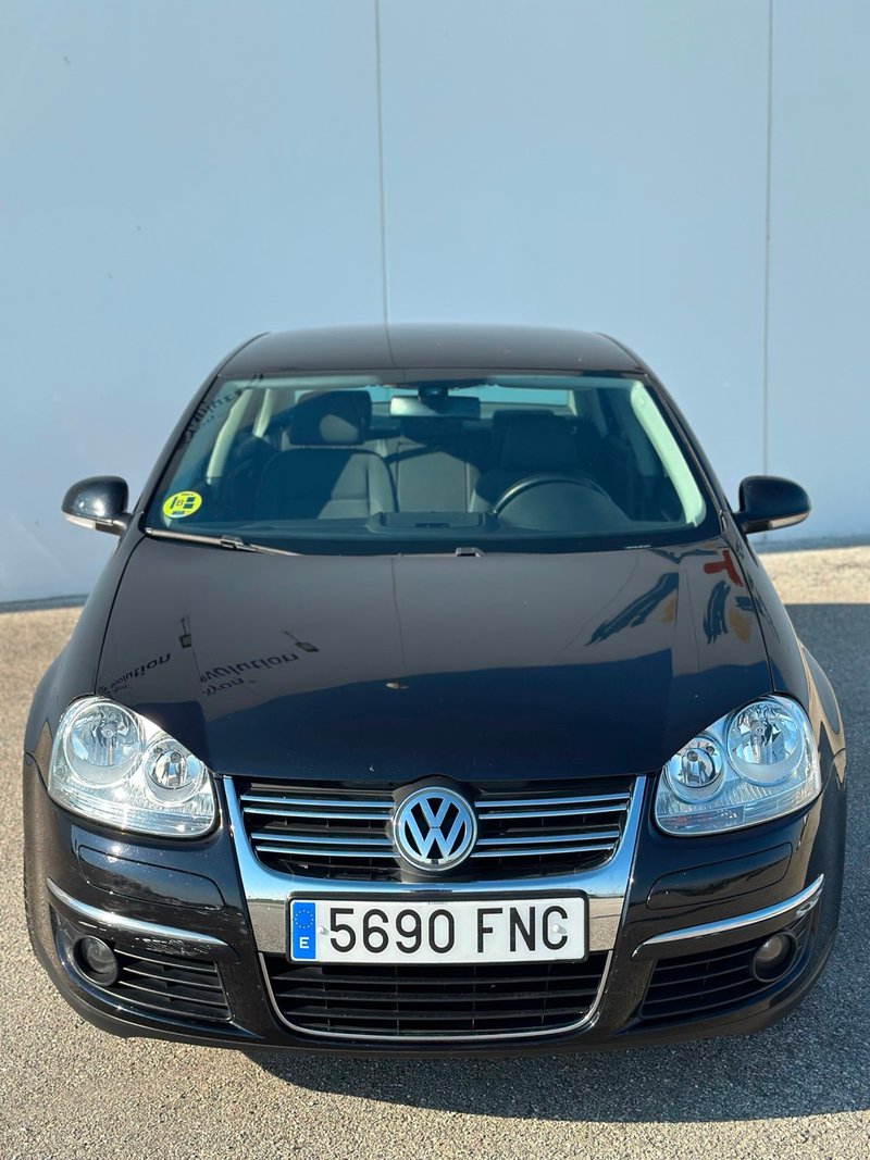 Volkswagen Jetta golf - foto 1