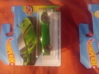 Lote 4 coches Hot Wheels Exotics HW Mods