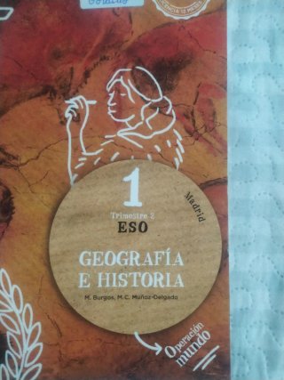 Libros de geografía e Historia 1eso  1y2 trimestre