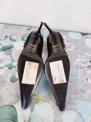 Scarpe Colette Nere Ricamate Floreali