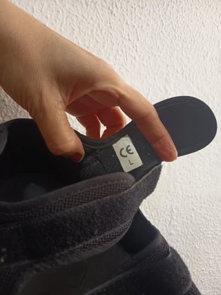 Bota ortopédica ajustable