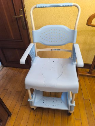 Vendo silla de ducha e inodoro con ruedas