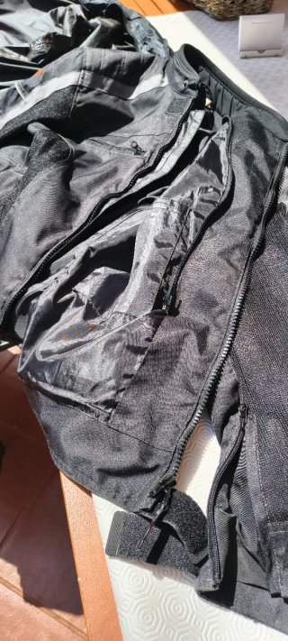 Chaqueta de Moto Negra y Gris