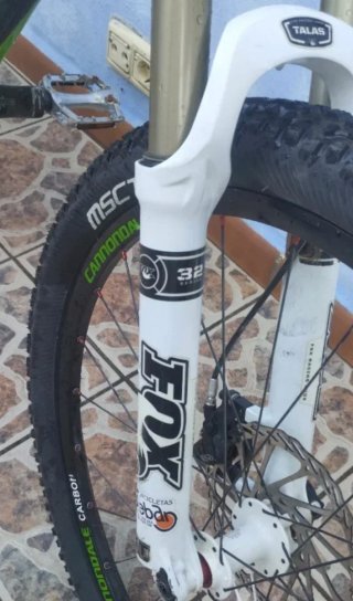 Cannondale Jekyll Carbono MTB