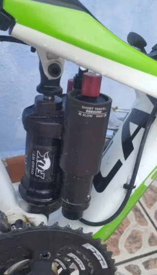 Cannondale Jekyll Carbono MTB