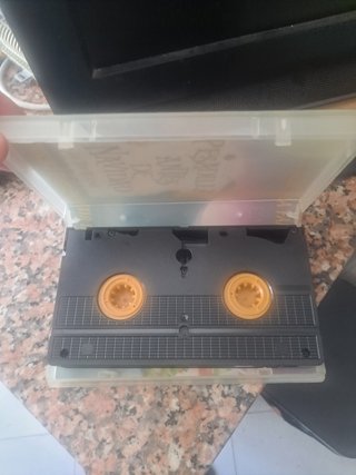 Película VHS Tod y Toby Disney Clásicos