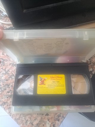 Película VHS Tod y Toby Disney Clásicos