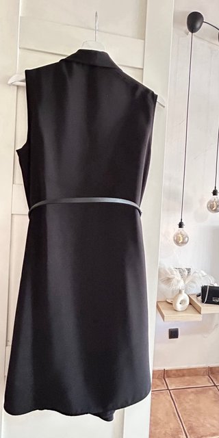 Vestido de fiesta negro elegante