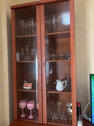 Mueble comedor con vitrina