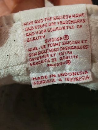 Nike Cortez rojo university