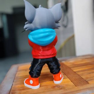 Figura Tom Streetwear Hypebeast